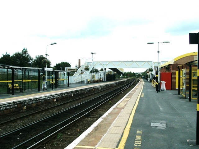 Aintree platform