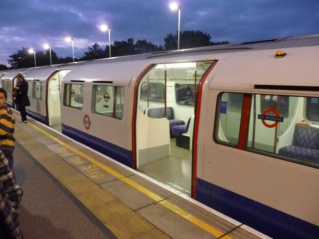 Stonebridge Park Platform